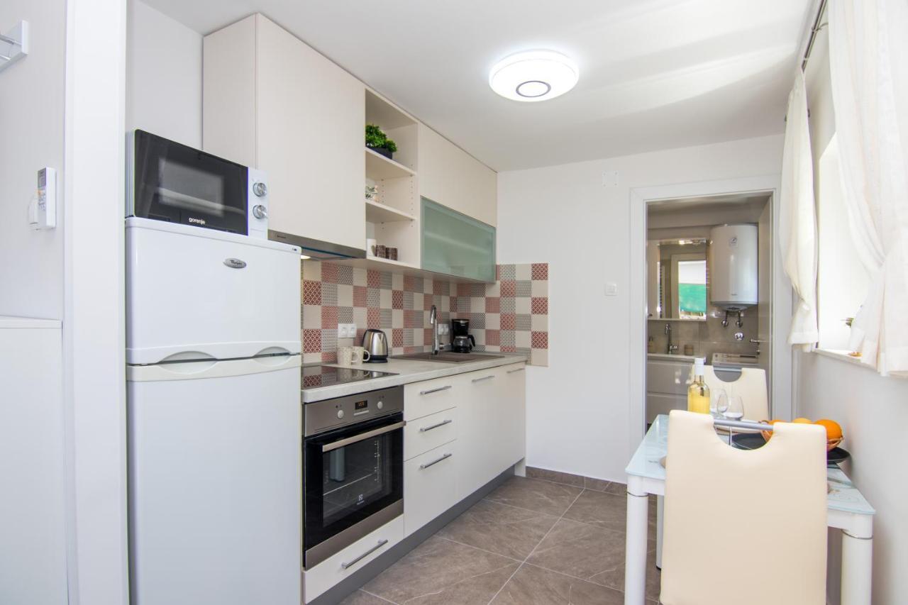 Apartman Mara Krk Town Eksteriør billede