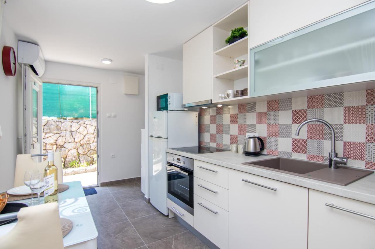 Apartman Mara Krk Town Eksteriør billede